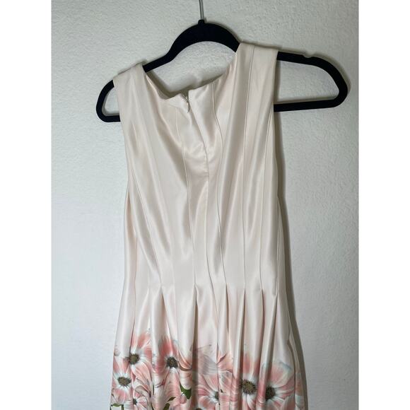 Calvin Klein Fit and Flare Pink Floral Dress Women's size 10 - Picture 5 of 5